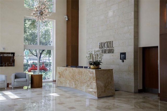 31 SE 5th St 4121, Miami, FL 33131