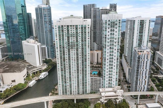 31 SE 5th St 4121, Miami, FL 33131