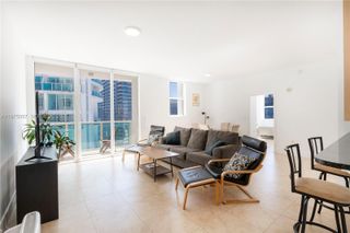 31 SE 5th St 4121, Miami, FL 33131