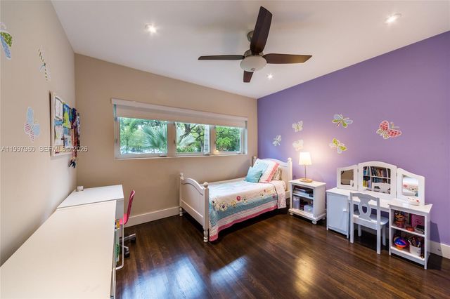 1315 San Ignacio Ave, Coral Gables, FL 33146