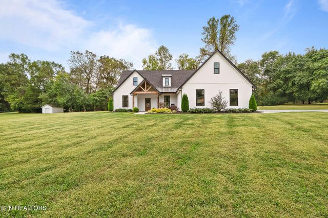 8011 Campbells Point Rd, Corryton, TN 37721