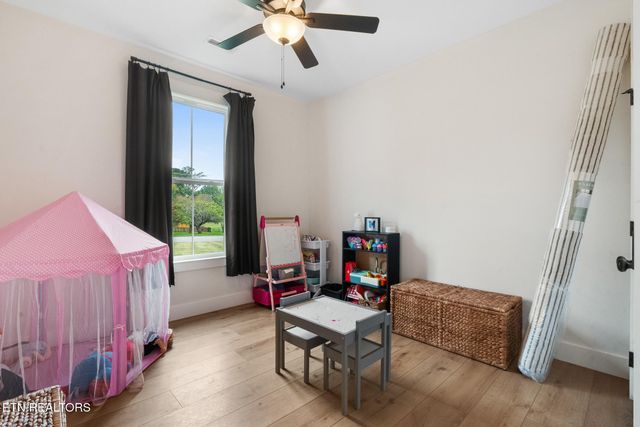 8011 Campbells Point Rd, Corryton, TN 37721