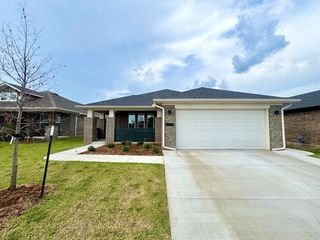 3121 Mount Nebo Drive, Yukon, OK 73099