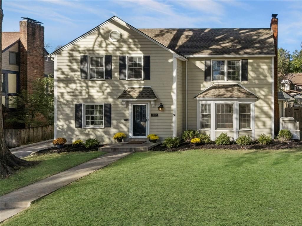 1012 W 69th Terrace, Kansas City, MO 64113