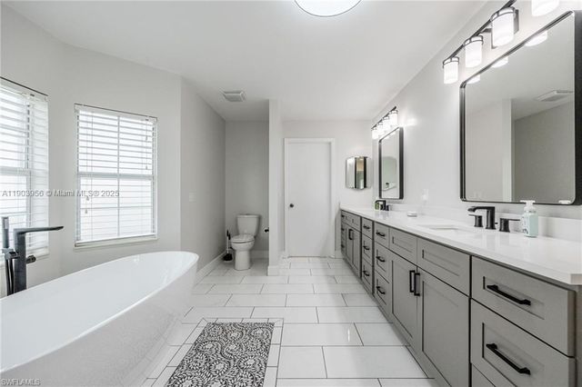 1261 Riverbend Dr, Other City - In The State Of Florida, FL 33935