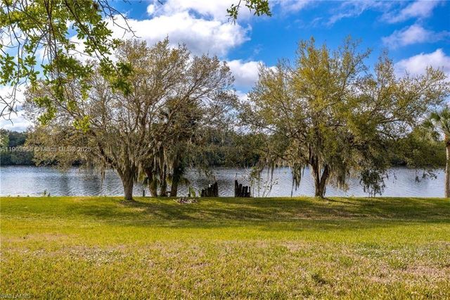 1261 Riverbend Dr, Other City - In The State Of Florida, FL 33935