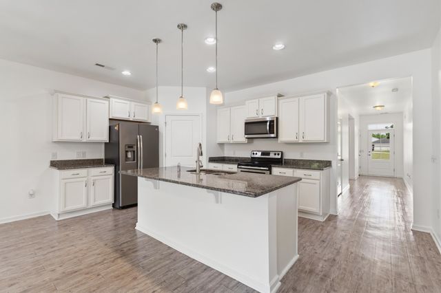 2414 Harbor Cove SW, Supply, NC 28462