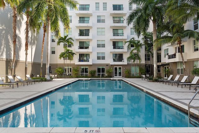 2421 NE 65th Street 506, Fort Lauderdale, FL 33308