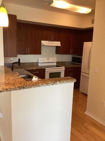 2421 NE 65th Street 506, Fort Lauderdale, FL 33308