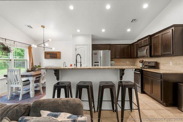 1916 N Kenosha Court, Tulsa, OK 74106