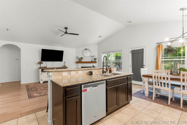 1916 N Kenosha Court, Tulsa, OK 74106