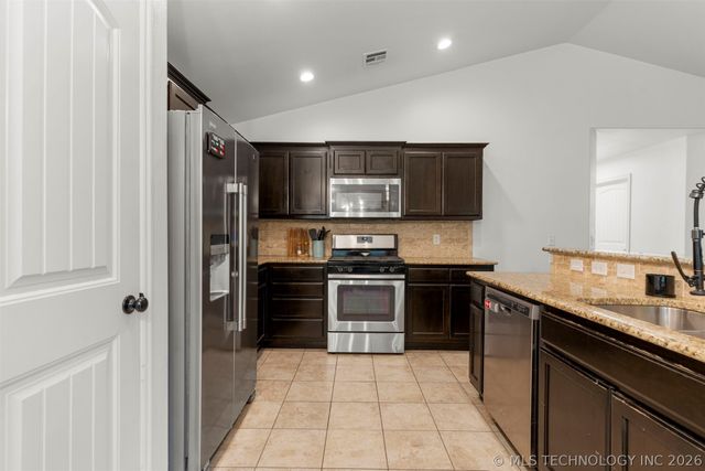 1916 N Kenosha Court, Tulsa, OK 74106