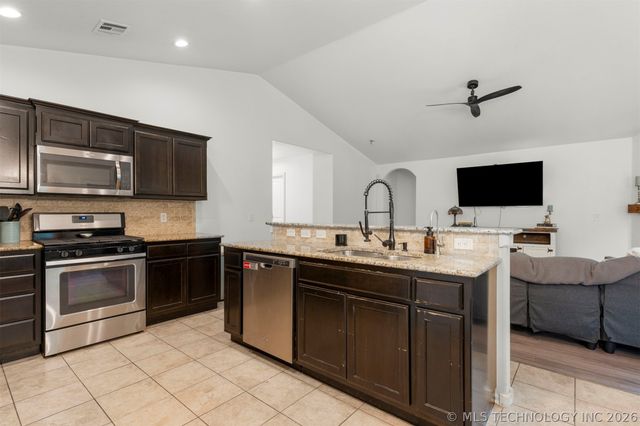 1916 N Kenosha Court, Tulsa, OK 74106