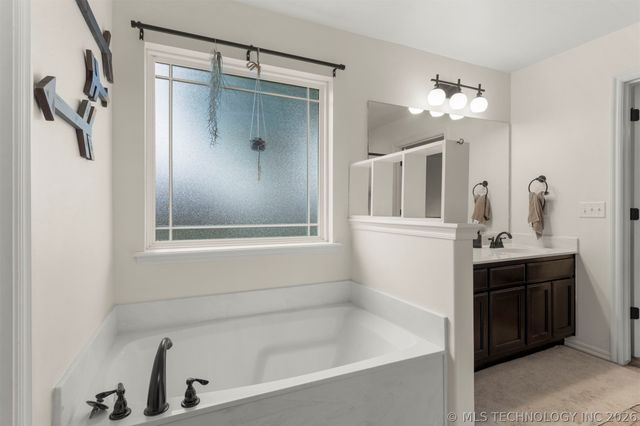 1916 N Kenosha Court, Tulsa, OK 74106