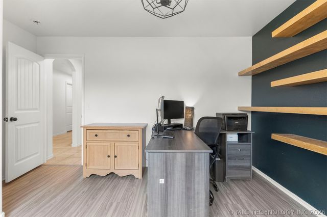 1916 N Kenosha Court, Tulsa, OK 74106