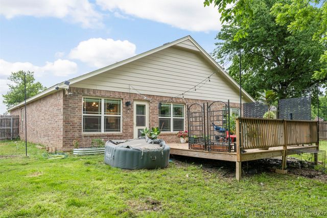 1916 N Kenosha Court, Tulsa, OK 74106