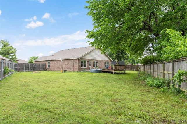 1916 N Kenosha Court, Tulsa, OK 74106