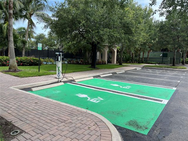 2803 N Sarento Place 108, Palm Beach Gardens, FL 33410