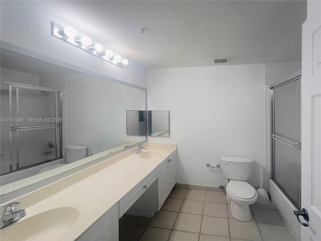 2803 N Sarento Place 108, Palm Beach Gardens, FL 33410
