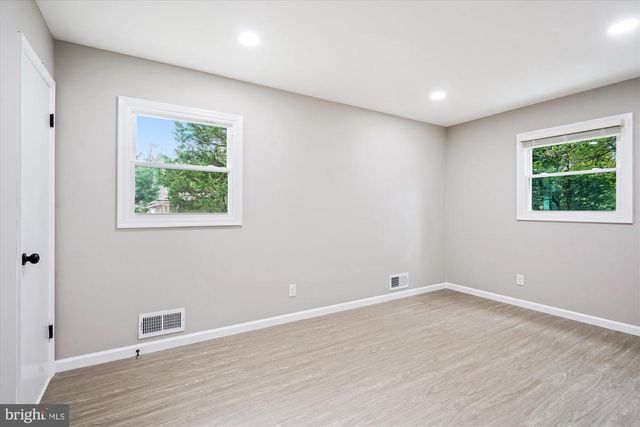 2226 WESTWOOD PL, Falls Church, VA 22043
