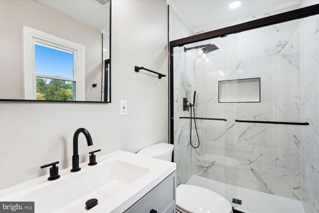 2226 WESTWOOD PL, Falls Church, VA 22043