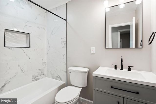 2226 WESTWOOD PL, Falls Church, VA 22043
