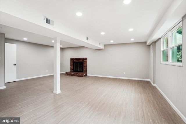 2226 WESTWOOD PL, Falls Church, VA 22043