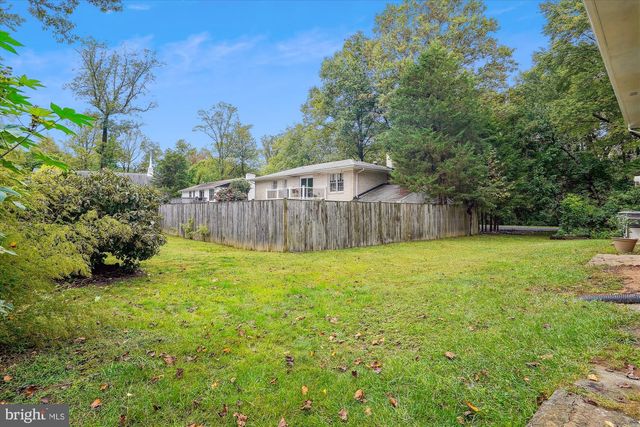 2226 WESTWOOD PL, Falls Church, VA 22043