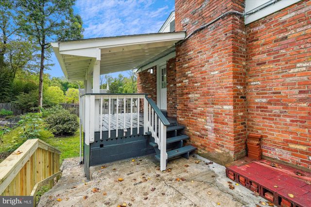 2226 WESTWOOD PL, Falls Church, VA 22043