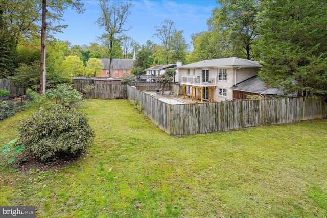 2226 WESTWOOD PL, Falls Church, VA 22043