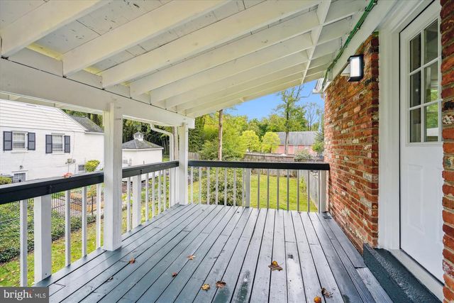 2226 WESTWOOD PL, Falls Church, VA 22043