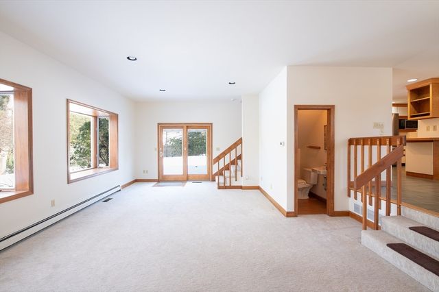 16 Meltiah Rd, Falmouth, MA 02540