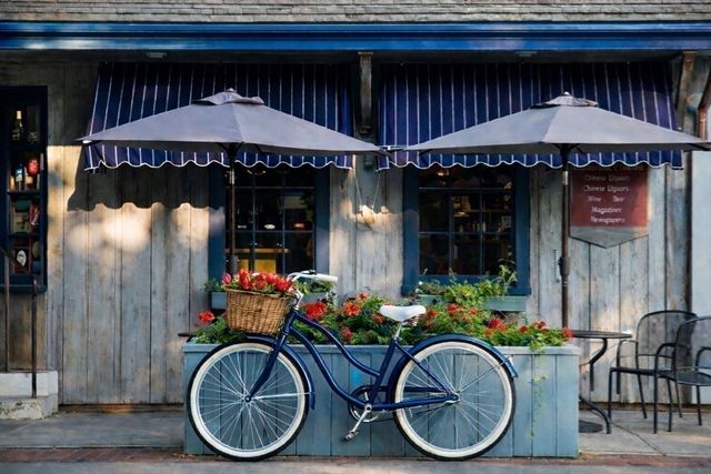 16 Meltiah Rd, Falmouth, MA 02540