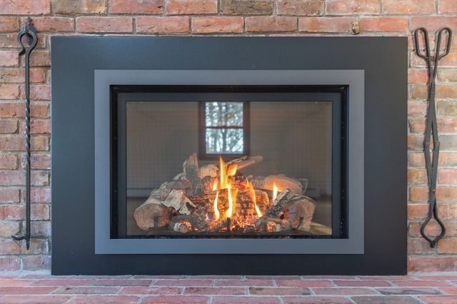 16 Meltiah Rd, Falmouth, MA 02540