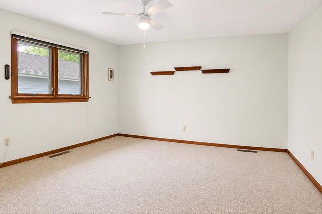 8210 Tapper Avenue, Munster, IN 46321