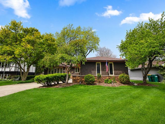 8210 Tapper Avenue, Munster, IN 46321