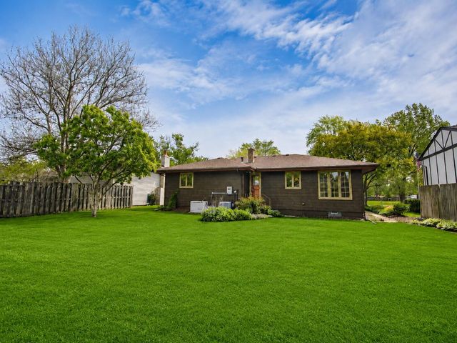 8210 Tapper Avenue, Munster, IN 46321