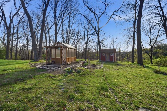 132 Desoto Avenue, Waterloo, IA 50701