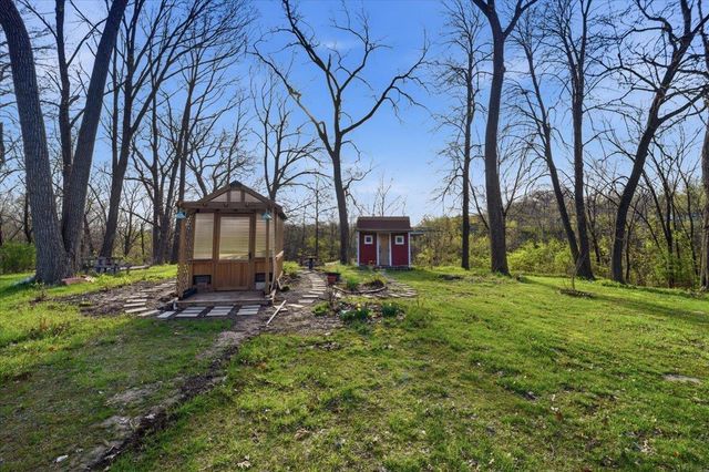 132 Desoto Avenue, Waterloo, IA 50701