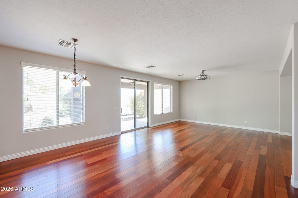 Image 17 of property listing at 2735 N 145TH Avenue, Goodyear, AZ 85395