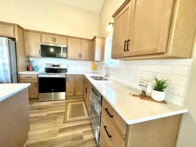 602 9th Street, Wanamingo, MN 55983