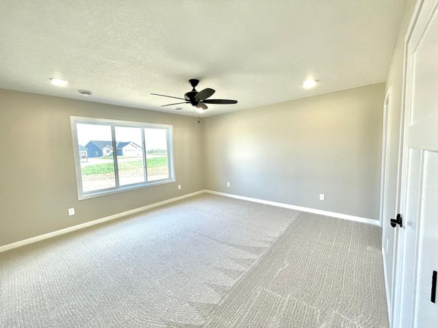 602 9th Street, Wanamingo, MN 55983