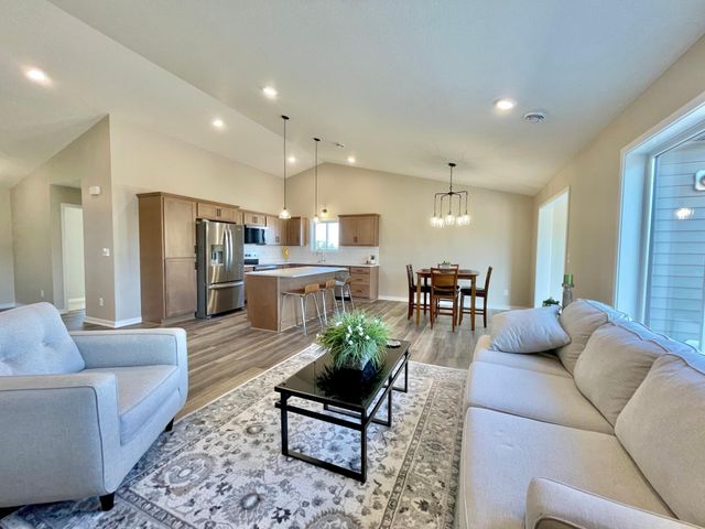 602 9th Street, Wanamingo, MN 55983