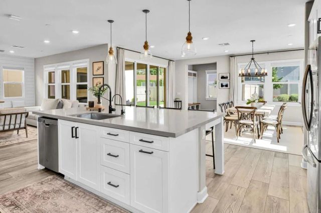 21715 Deer Grass Drive, Escondido, CA 92026