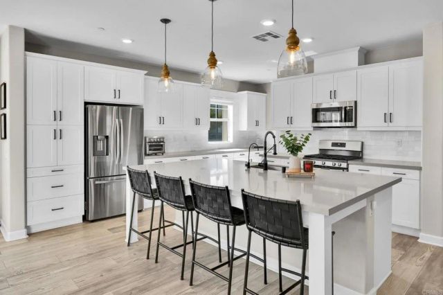 21715 Deer Grass Drive, Escondido, CA 92026