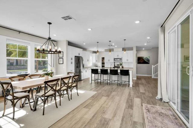 21715 Deer Grass Drive, Escondido, CA 92026