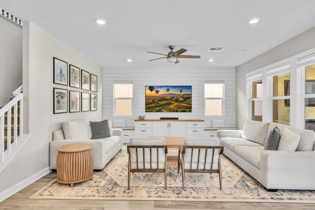 21715 Deer Grass Drive, Escondido, CA 92026