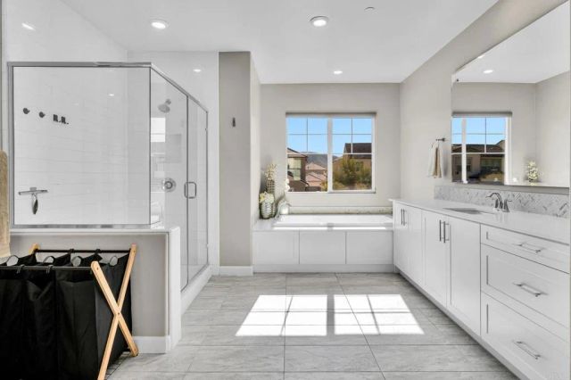 21715 Deer Grass Drive, Escondido, CA 92026