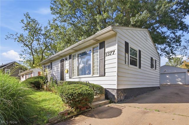 1377 Chippewa Avenue, Akron, OH 44305