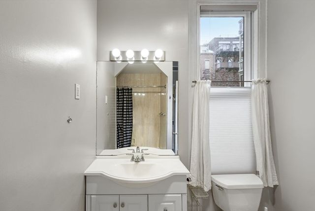 66 Waltham St 41, Boston, MA 02118